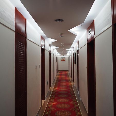 Soluxe Club International Hotel 奈洛比 外观 照片