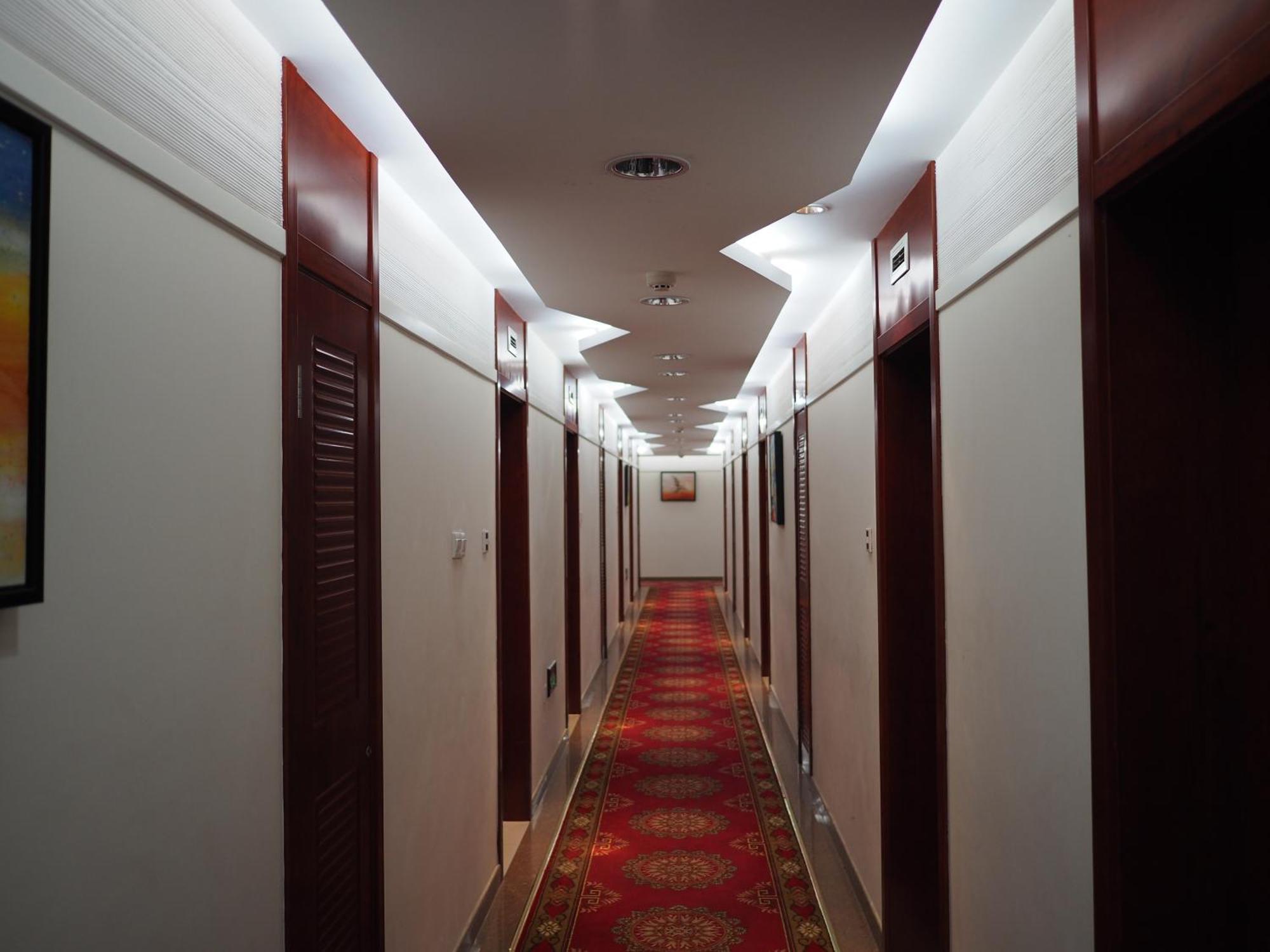 Soluxe Club International Hotel 奈洛比 外观 照片